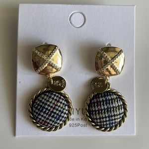 Fashion earrings